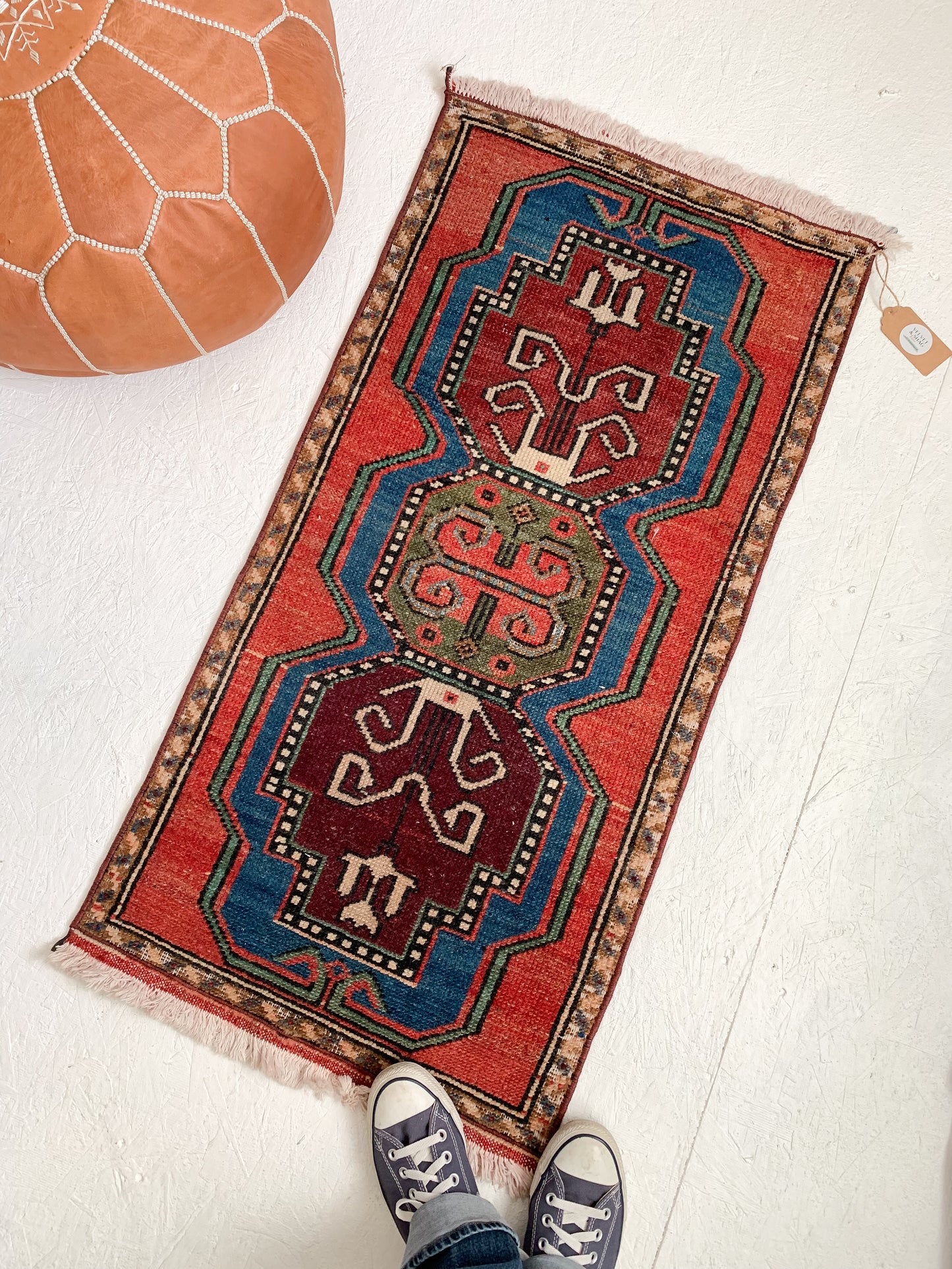 No. 506 - 1.8' x 3.8' Vintage Turkish Mini Rug