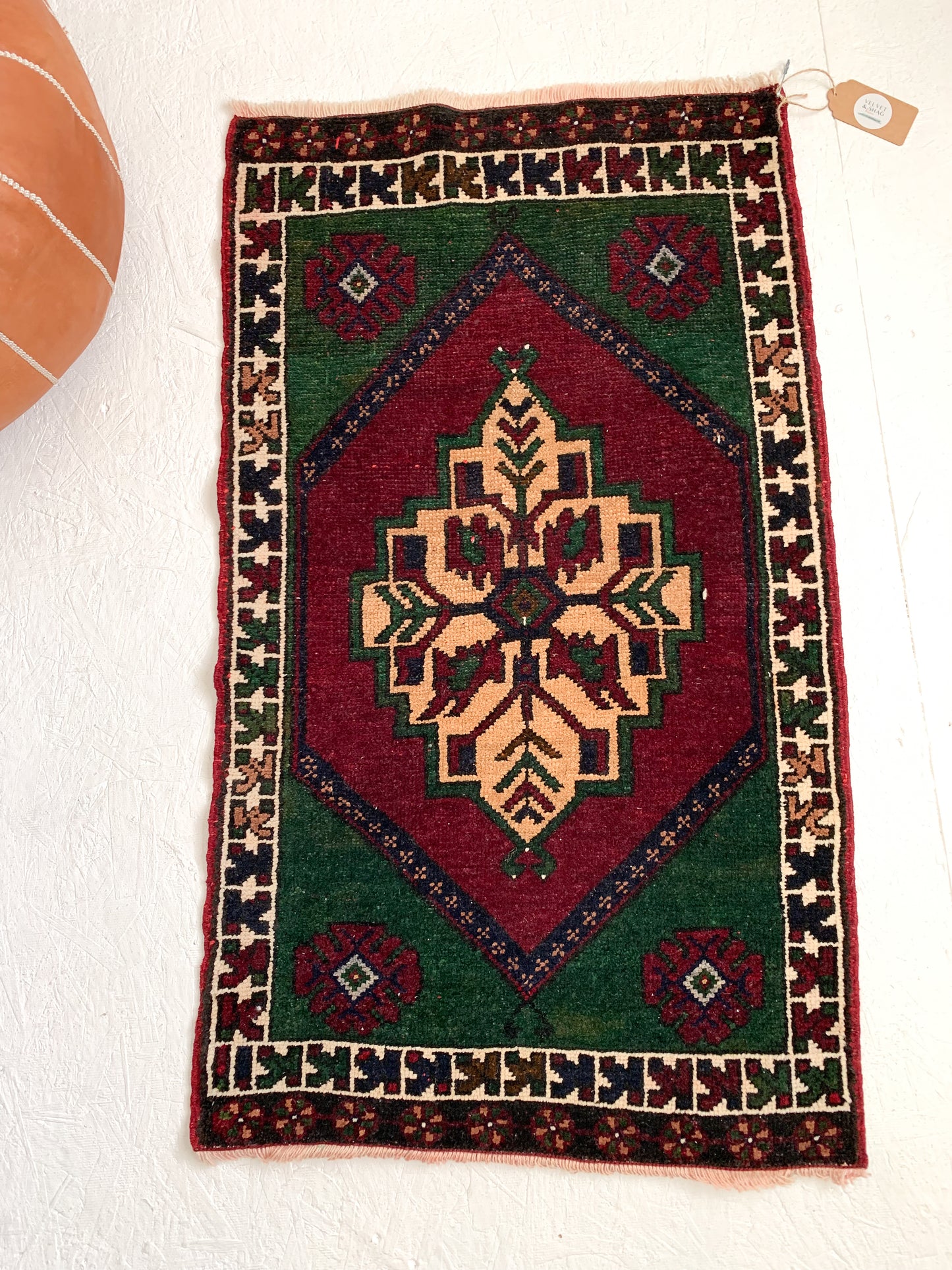 No. 509 - 1.9' x 3.4' Vintage Turkish Mini Rug