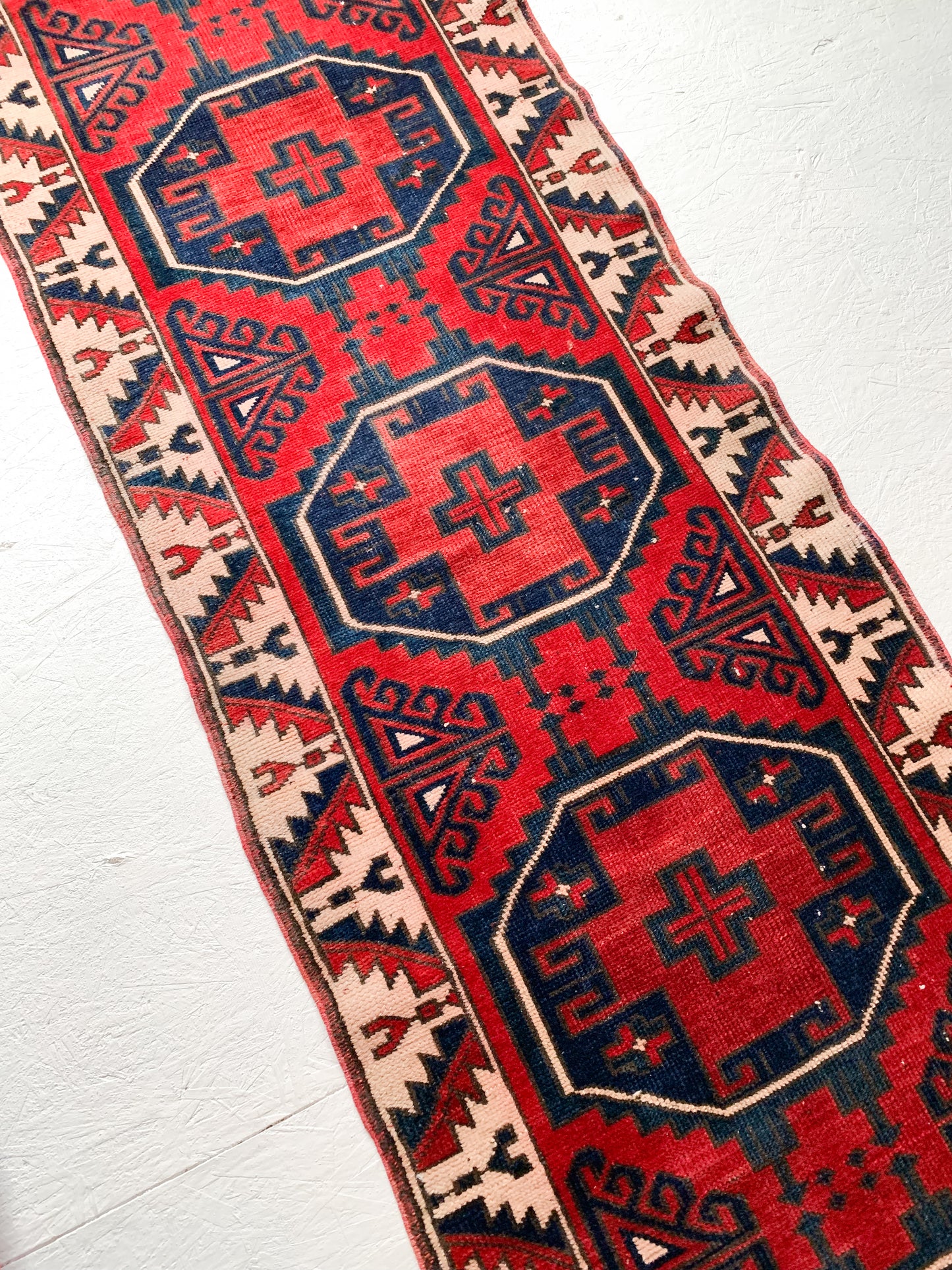 No. R1006 - 2.3' x 8.5' Vintage Turkish Runner Rug