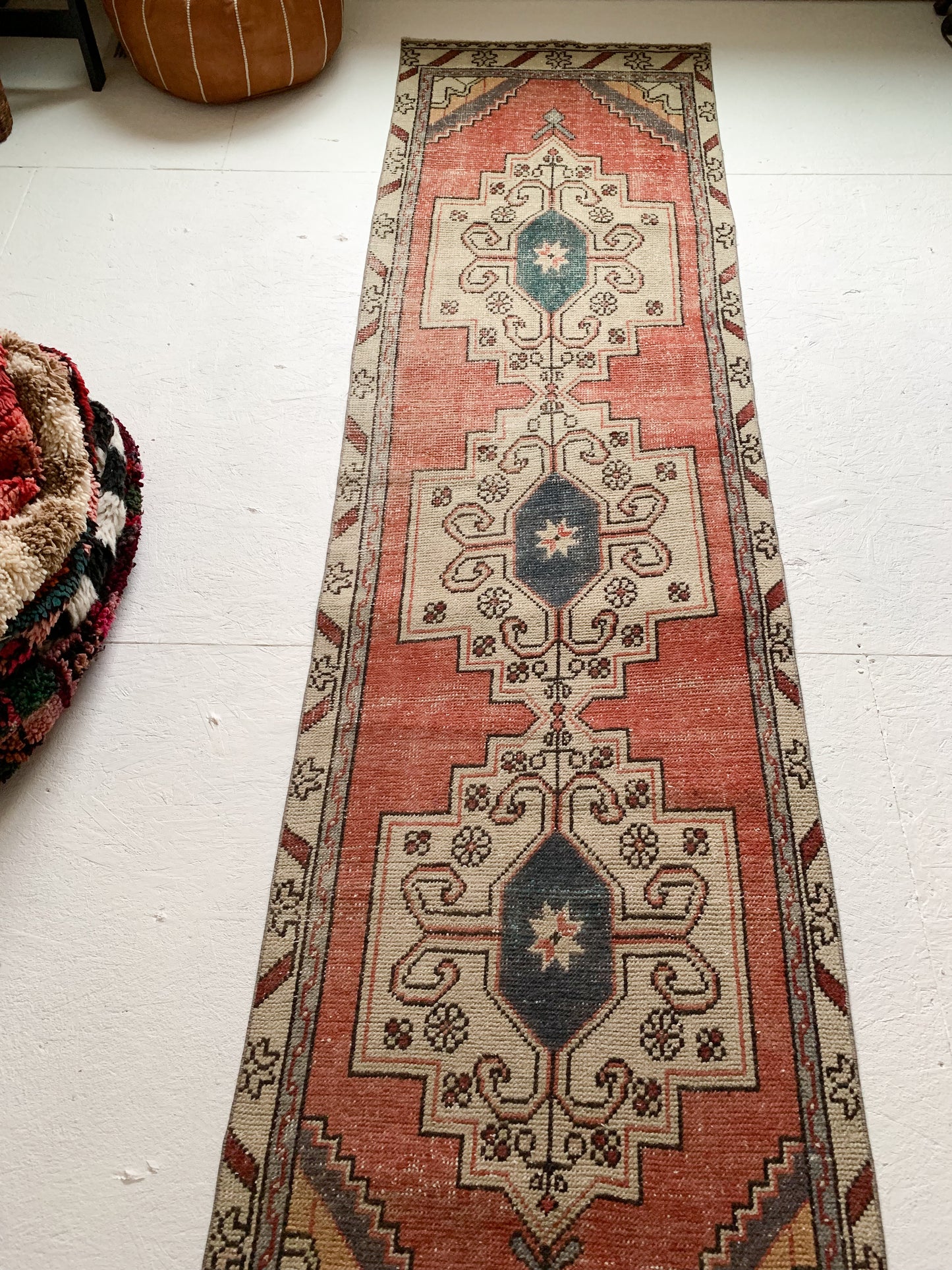 No. R1008 - 2.5' x 9.2' Vintage Turkish Runner Rug