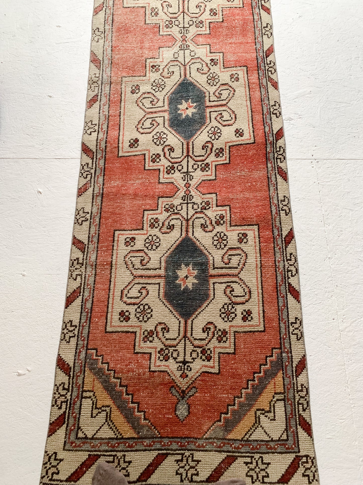 No. R1008 - 2.5' x 9.2' Vintage Turkish Runner Rug