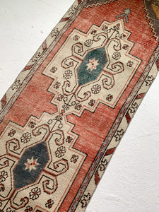 No. R1008 - 2.5' x 9.2' Vintage Turkish Runner Rug