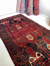 Load image into Gallery viewer, No. A1021 - 4.7&#39; x 8.4&#39; Vintage Persian Tribal Area Rug
