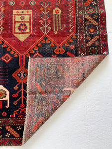 No. A1021 - 4.7' x 8.4' Vintage Persian Tribal Area Rug