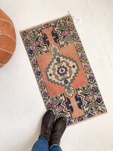 Load image into Gallery viewer, No. 519 - 1.6&#39; x 3.1&#39; Vintage Turkish Mini Rug
