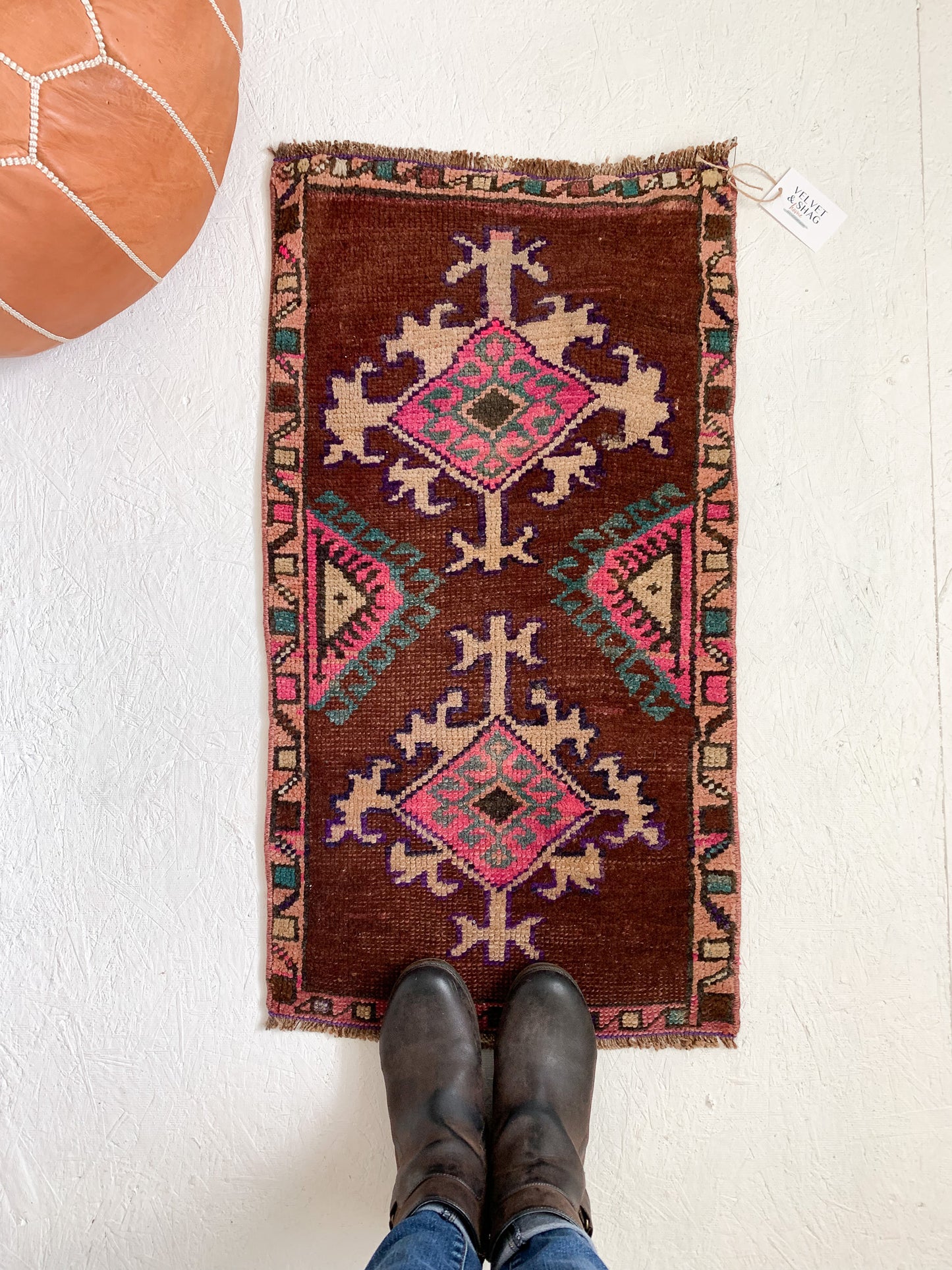 No. 520 - 1.6' x 3.0' Vintage Turkish Mini Rug