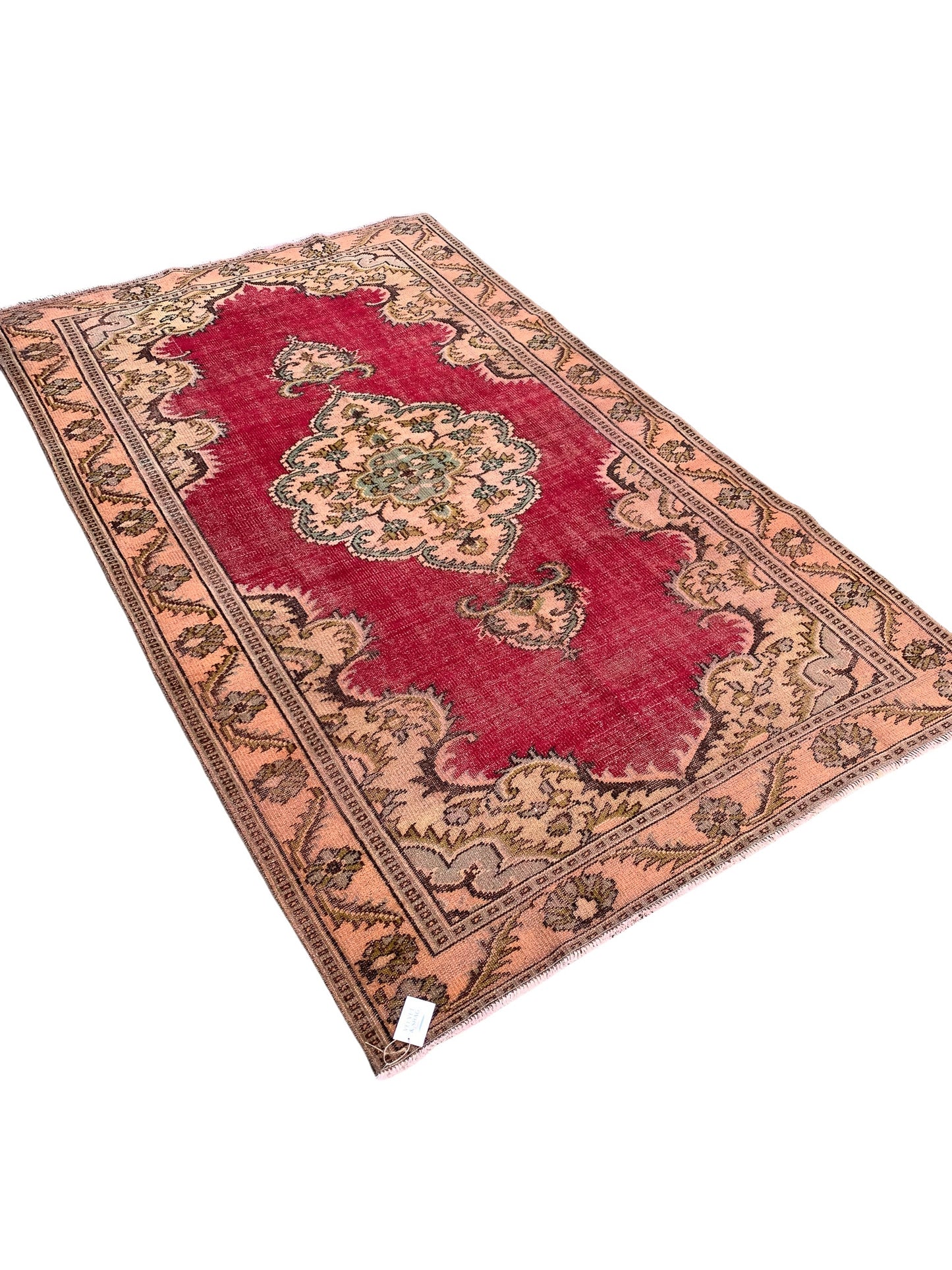 No. A1023 - 5.5' x 9.3' Vintage Turkish Area Rug