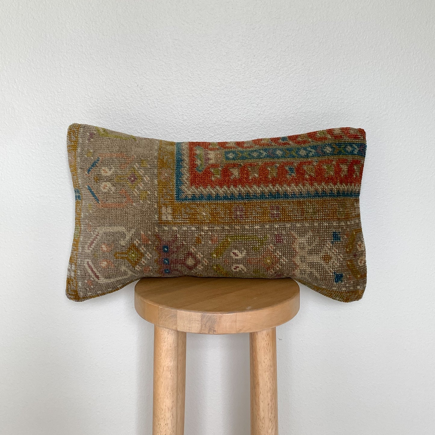 No. P221 - 12" X 20" Turkish Rug Pillow Cover