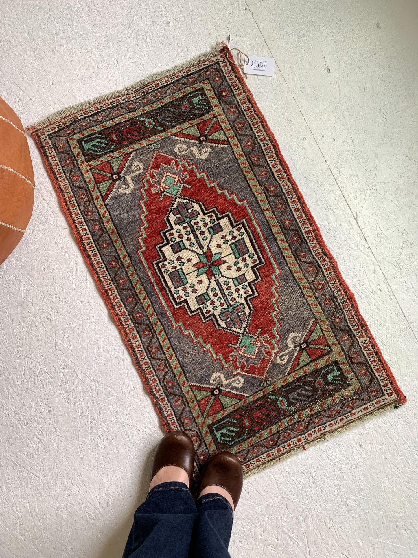 No. 527 - 1.8' x 3.3' Vintage Turkish Mini Rug