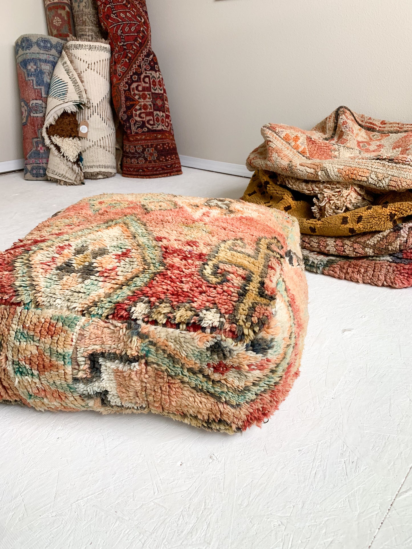 Moroccan Rug Floor Pouf / Pet Bed #317