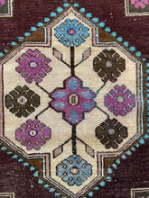 Load image into Gallery viewer, Reserved - No. A1024 - 3.0&#39; x 4.0&#39; Vintage Turkish Area Rug
