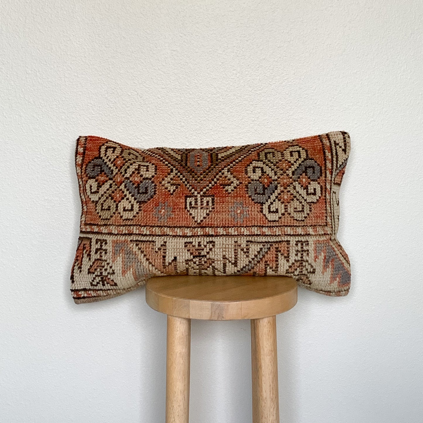 No. P242 - 12" X 20" Turkish Rug Pillow Cover