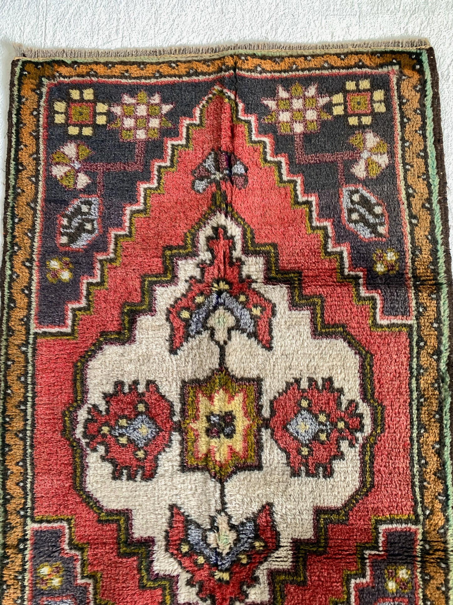 CJ - 1.8' x 3.0' Vintage Turkish Mini Rug