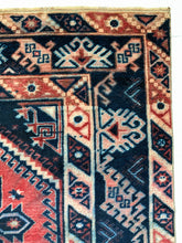 Load image into Gallery viewer, Joyce - 4.0&#39; x 6.6&#39; Vintage Turkish Area Rug
