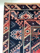 Load image into Gallery viewer, Joyce - 4.0&#39; x 6.6&#39; Vintage Turkish Area Rug

