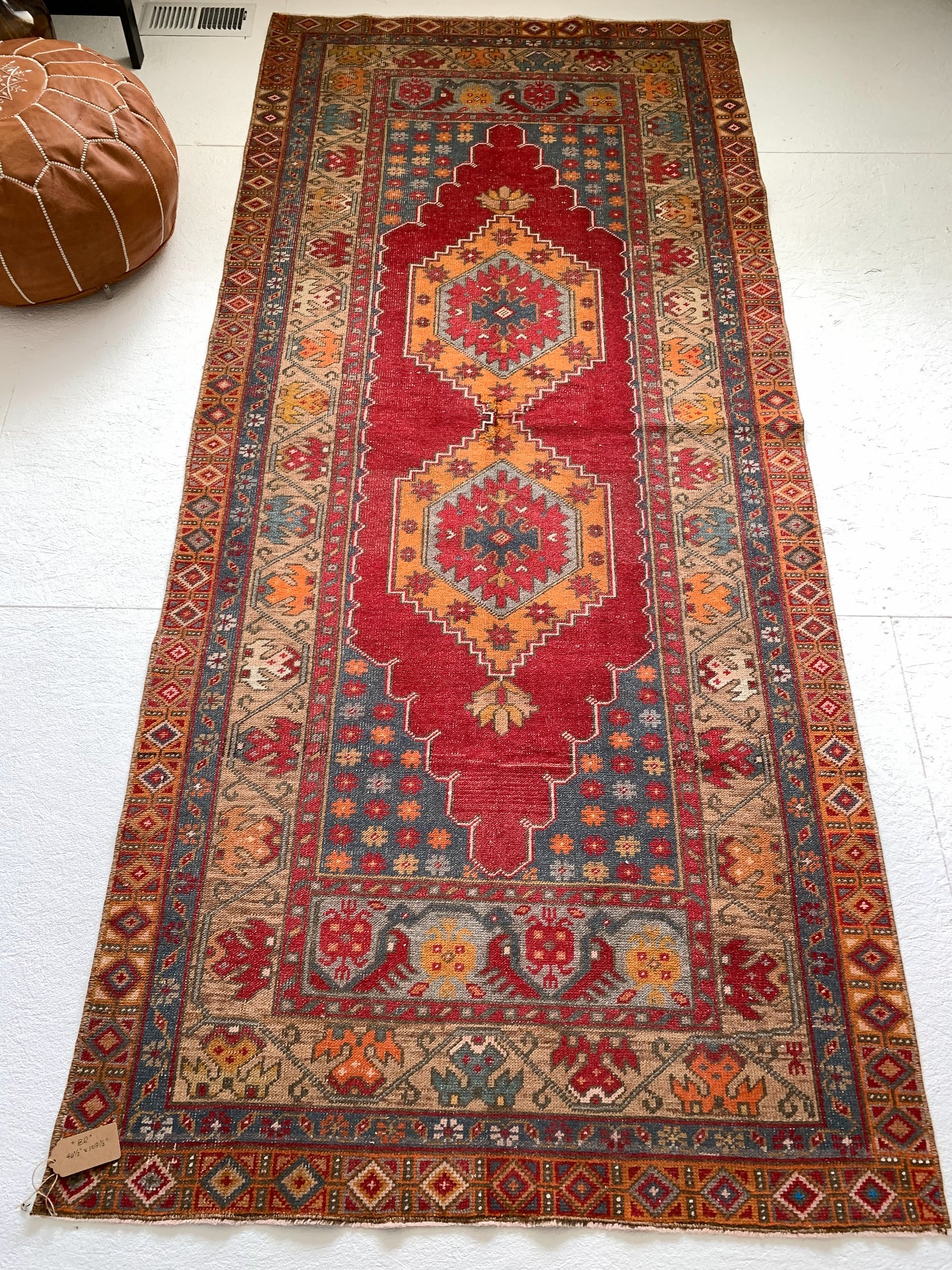 El - 3.9' x 8.6' Vintage Turkish Area Rug