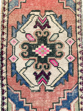 Load image into Gallery viewer, Penelope - 1.5&#39; x 2.9&#39; Vintage Turkish Mini Rug
