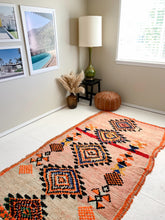 Load image into Gallery viewer, Kheira - 4.6&#39; x 8.1&#39; Vintage Moroccan Boujad Area Rug
