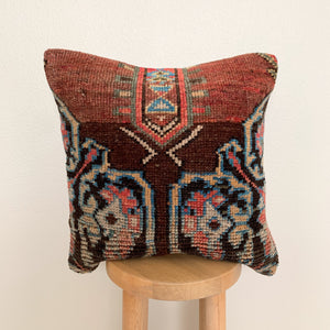 Faye - 18" x 18" Rug Pillow Cover