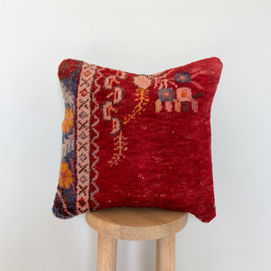 Scarlet - 16" x 16" Rug Pillow Cover