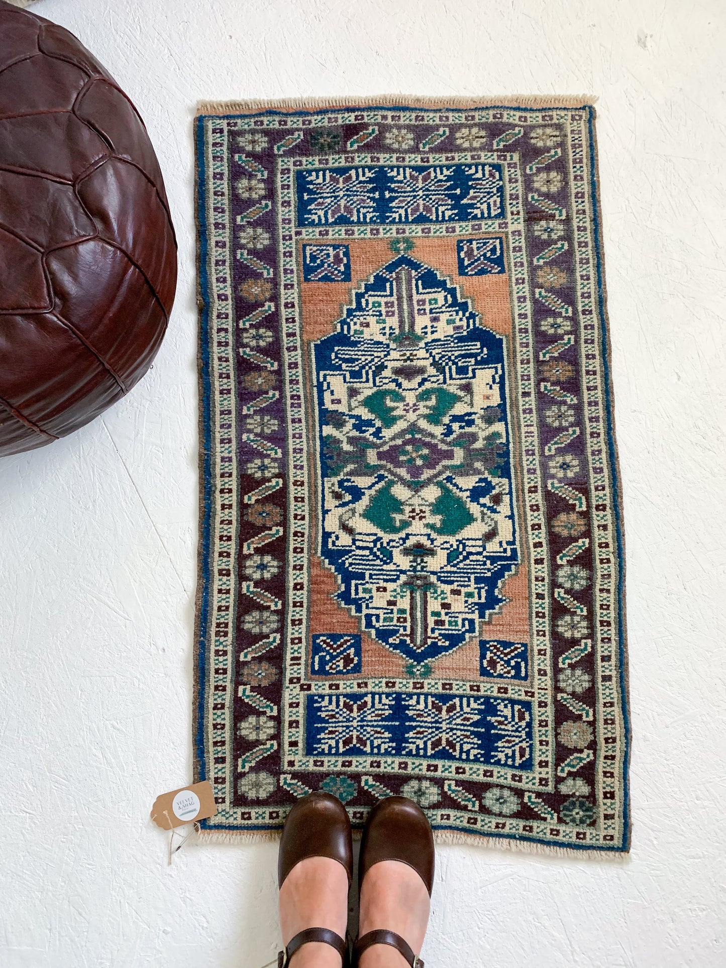 Zoe - 2.0' x 3.5' Vintage Turkish Mini Rug