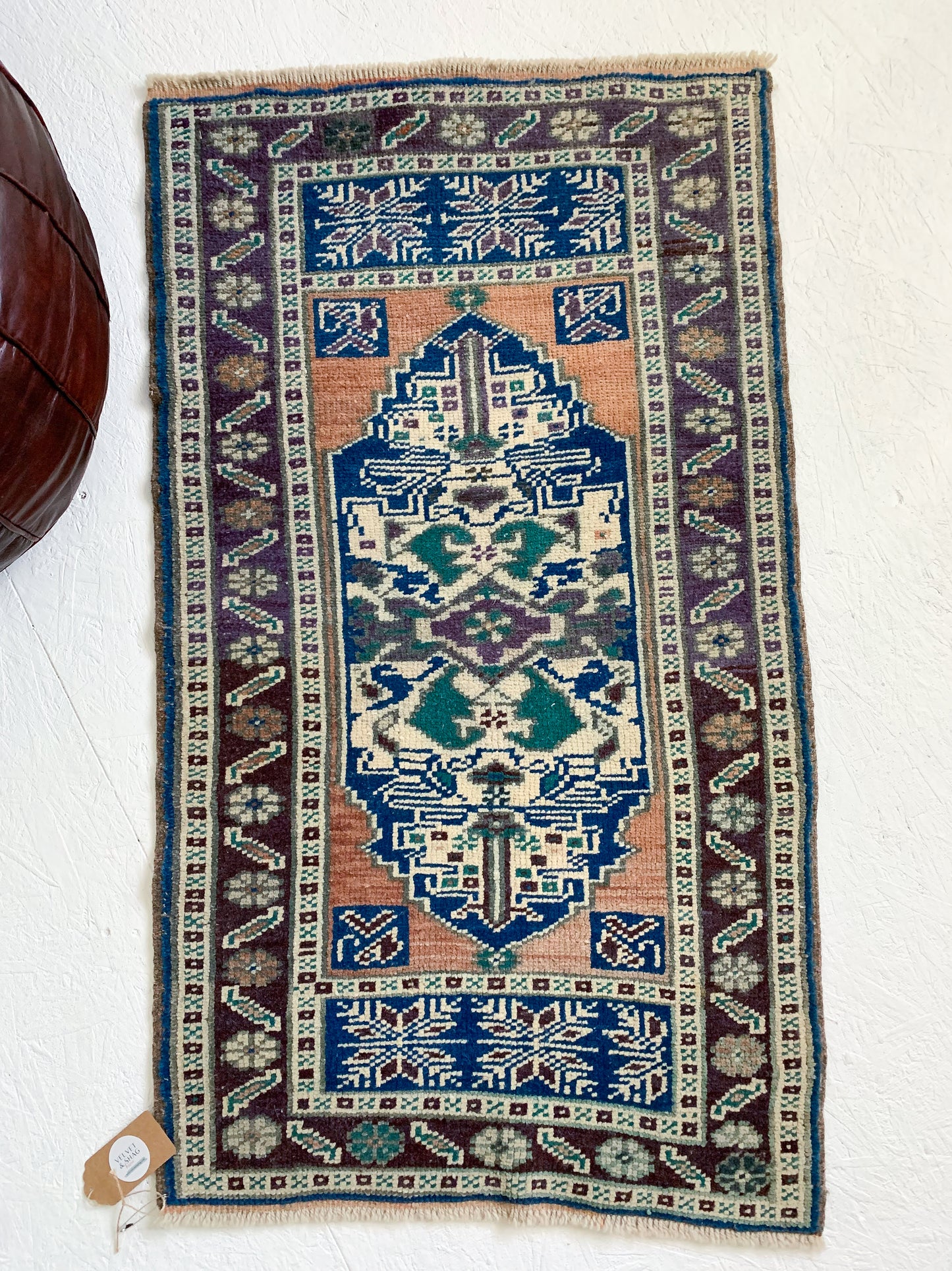 Zoe - 2.0' x 3.5' Vintage Turkish Mini Rug