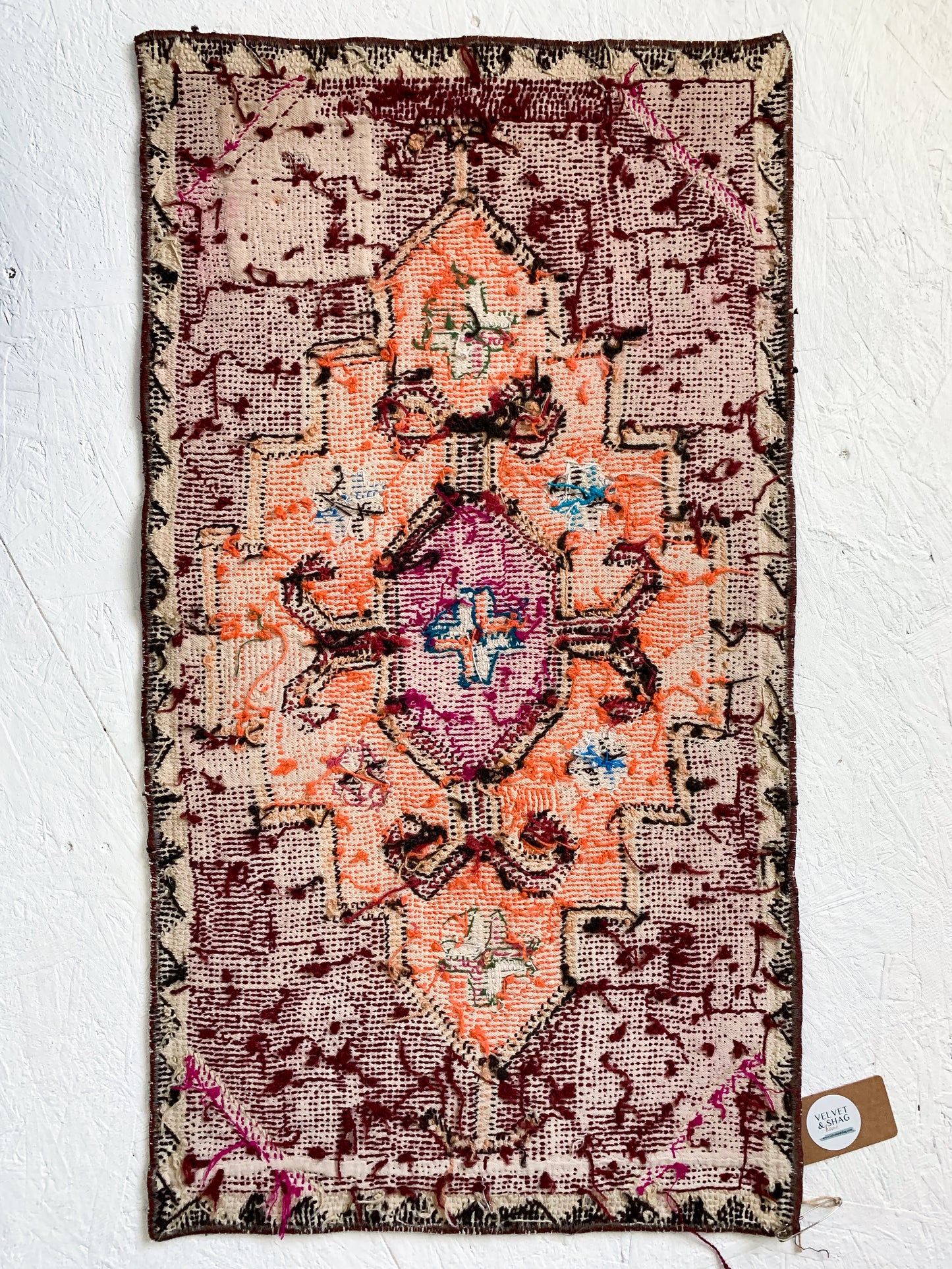 Petra - 1.5' x 2.7' Vintage Turkish Mini Rug Wall Hanging