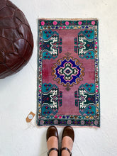 Load image into Gallery viewer, Gemma - 1.7&#39; x 3&#39; Vintage Turkish Mini Rug
