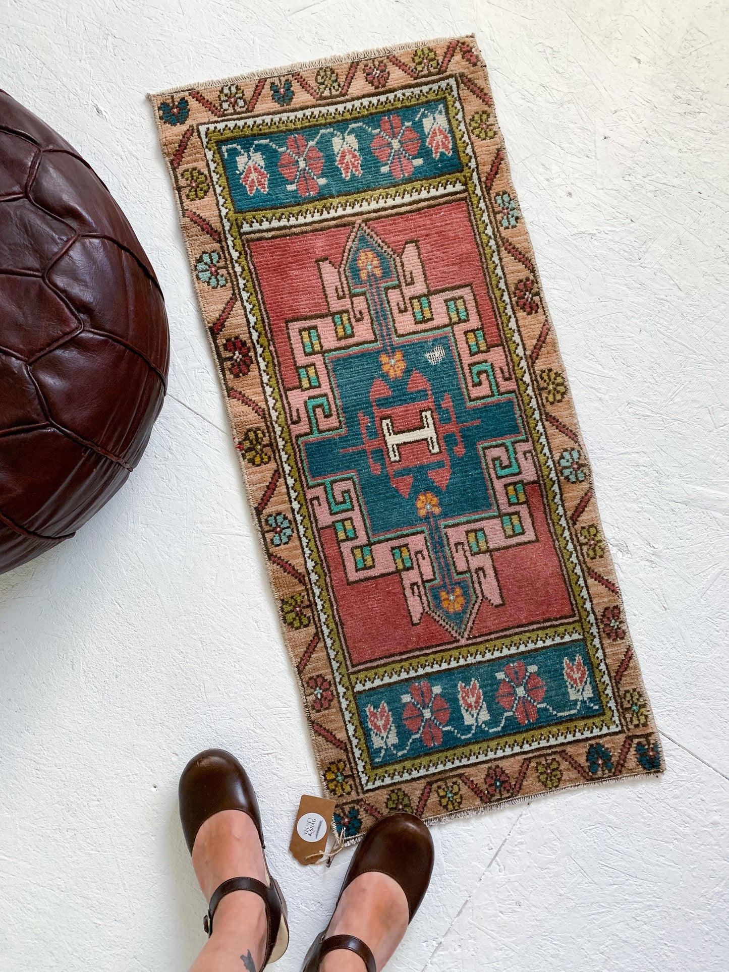 Sabrina - 1.5' x 3.4' Vintage Turkish Mini Rug