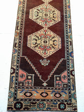 Load image into Gallery viewer, Tabitha - 2.7&#39; x 8.8&#39; Vintage Turkish Runner Rug

