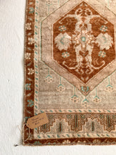 Load image into Gallery viewer, Arwen - 1.7&#39; x 3.0&#39; Vintage Turkish Mini Rug
