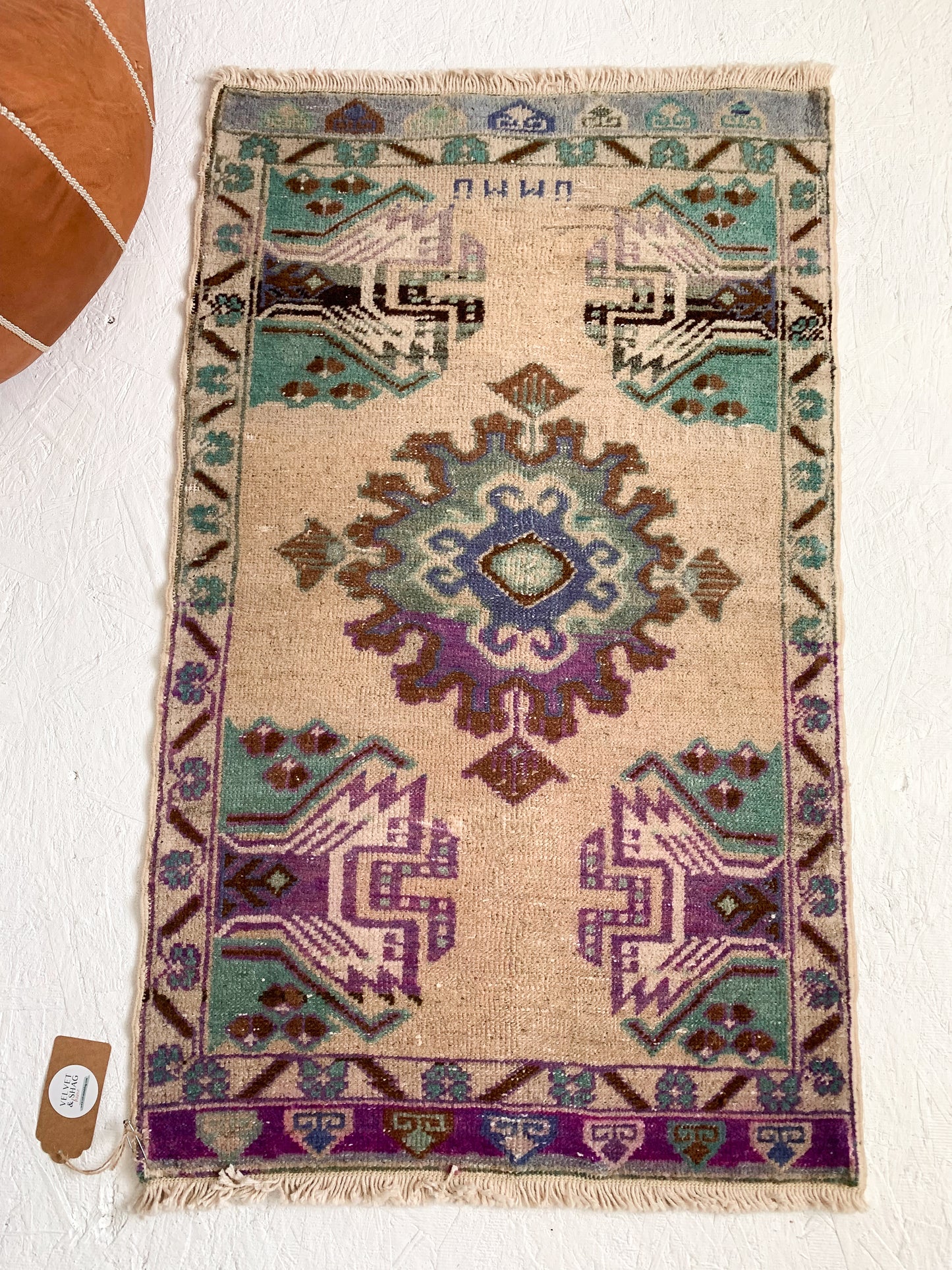 Damaris - 1.8' x 3.0' Vintage Turkish Mini Rug