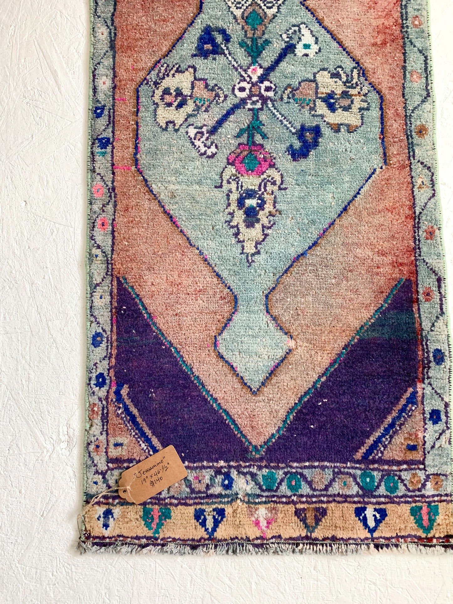 Jessamine - 1.6' x 3.9' Vintage Turkish Mini Rug