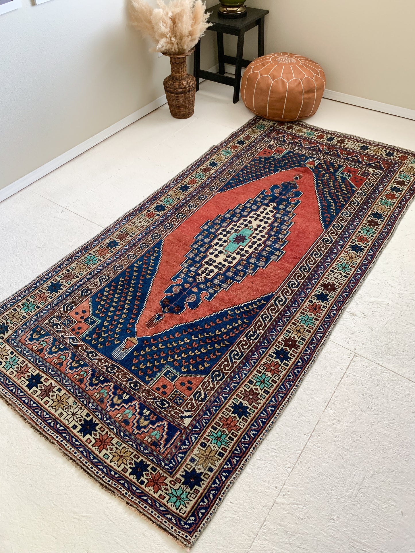 Sheena - 4.0' x 8' Vintage Turkish Area Rug