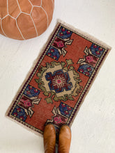 Load image into Gallery viewer, September - 1.6&#39; x 3.0&#39; Vintage Turkish Mini Rug
