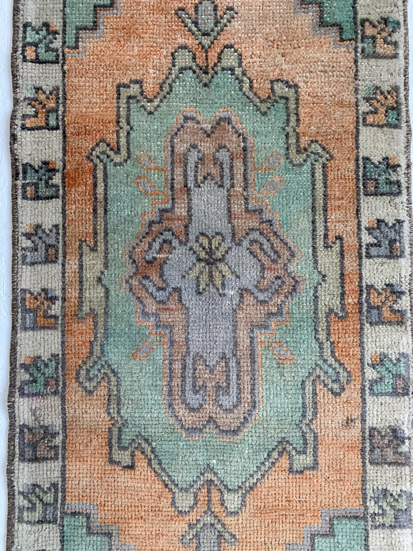 Autumn - 1.5' x 3.0' Vintage Turkish Mini Rug