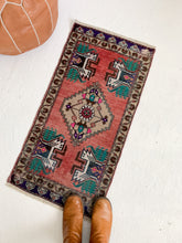 Load image into Gallery viewer, Reserved for Sarah - Jora - 1.5&#39; x 3.1&#39; Vintage Turkish Mini Rug
