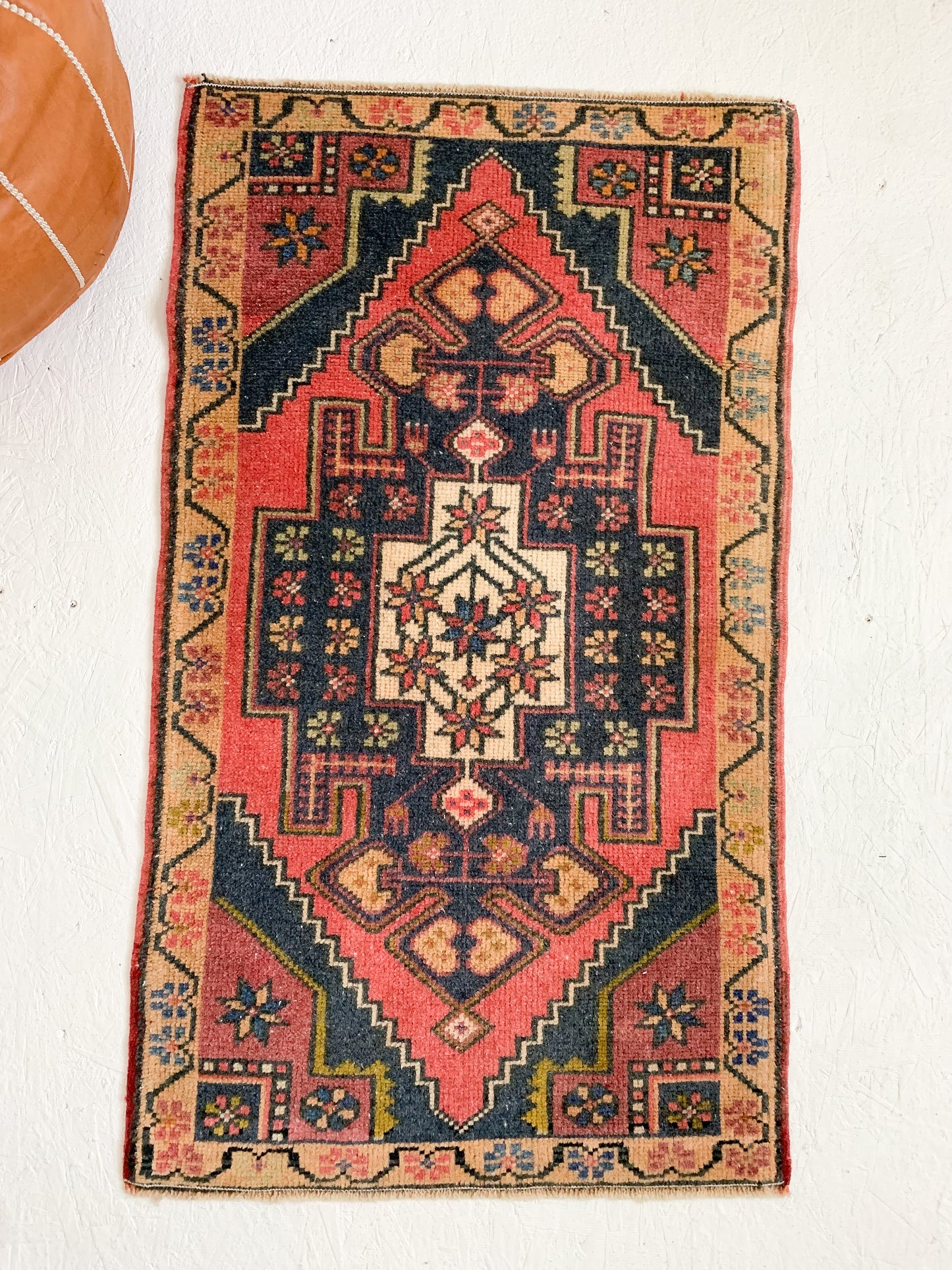 Reserved for Gina - Apple - 1.9' x 3.3' Vintage Turkish Mini Rug