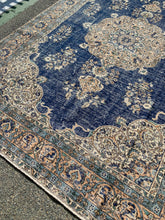 Load image into Gallery viewer, Mable - 7.0&#39; x 10.2&#39; Vintage Turkish Area Rug
