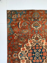 Load image into Gallery viewer, Hazel - 3.7&#39; x 5.8&#39; Vintage Persian Area Rug

