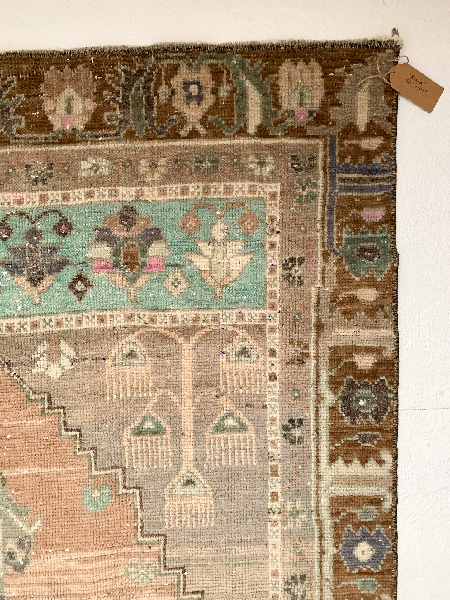 Kaia - 4.3' x 8.4' Vintage Turkish Area Rug