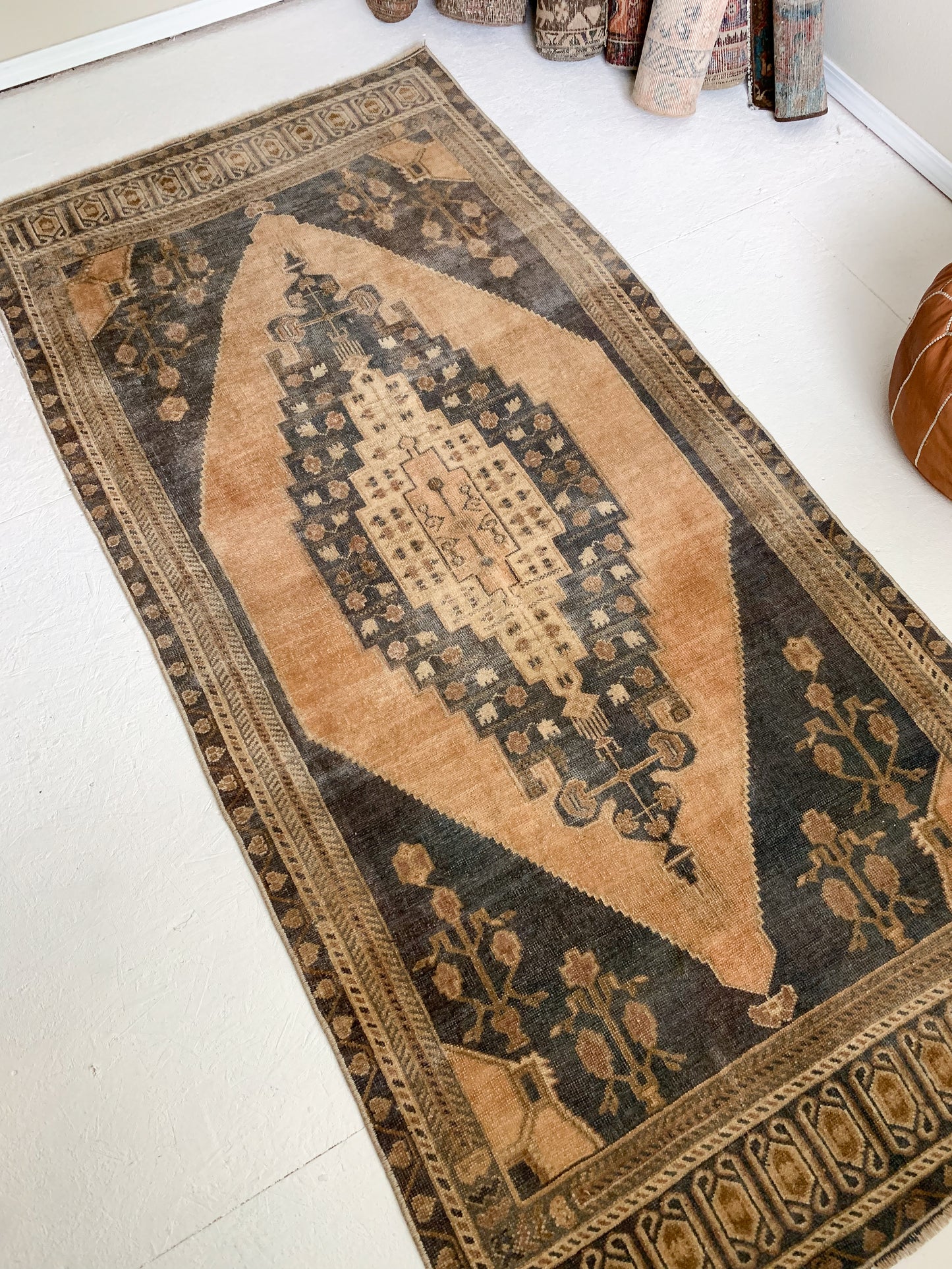 Clara - 4.0' x 8.3' Vintage Turkish Area Rug