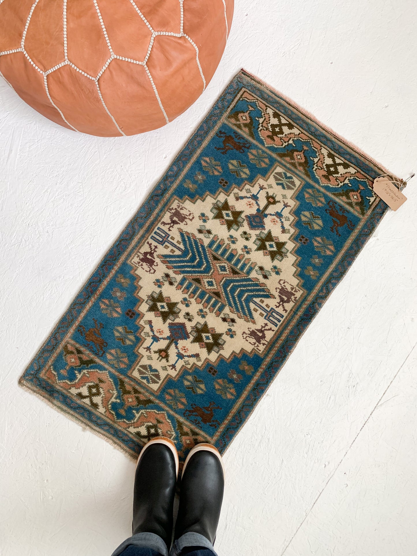 MacKenzie - 1.6' x 3.0' Vintage Turkish Mini Rug