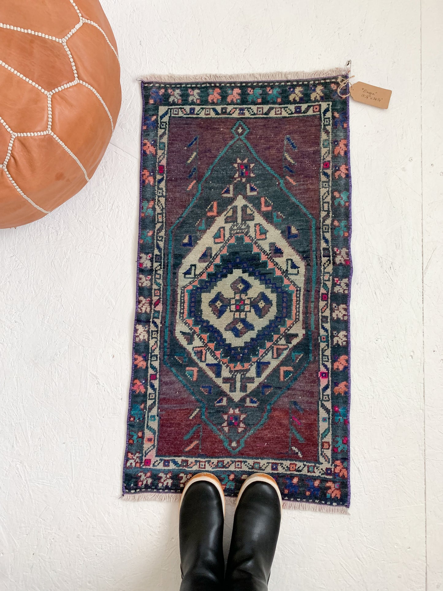 Enya - 1.5' x 3.0' Vintage Turkish Mini Rug