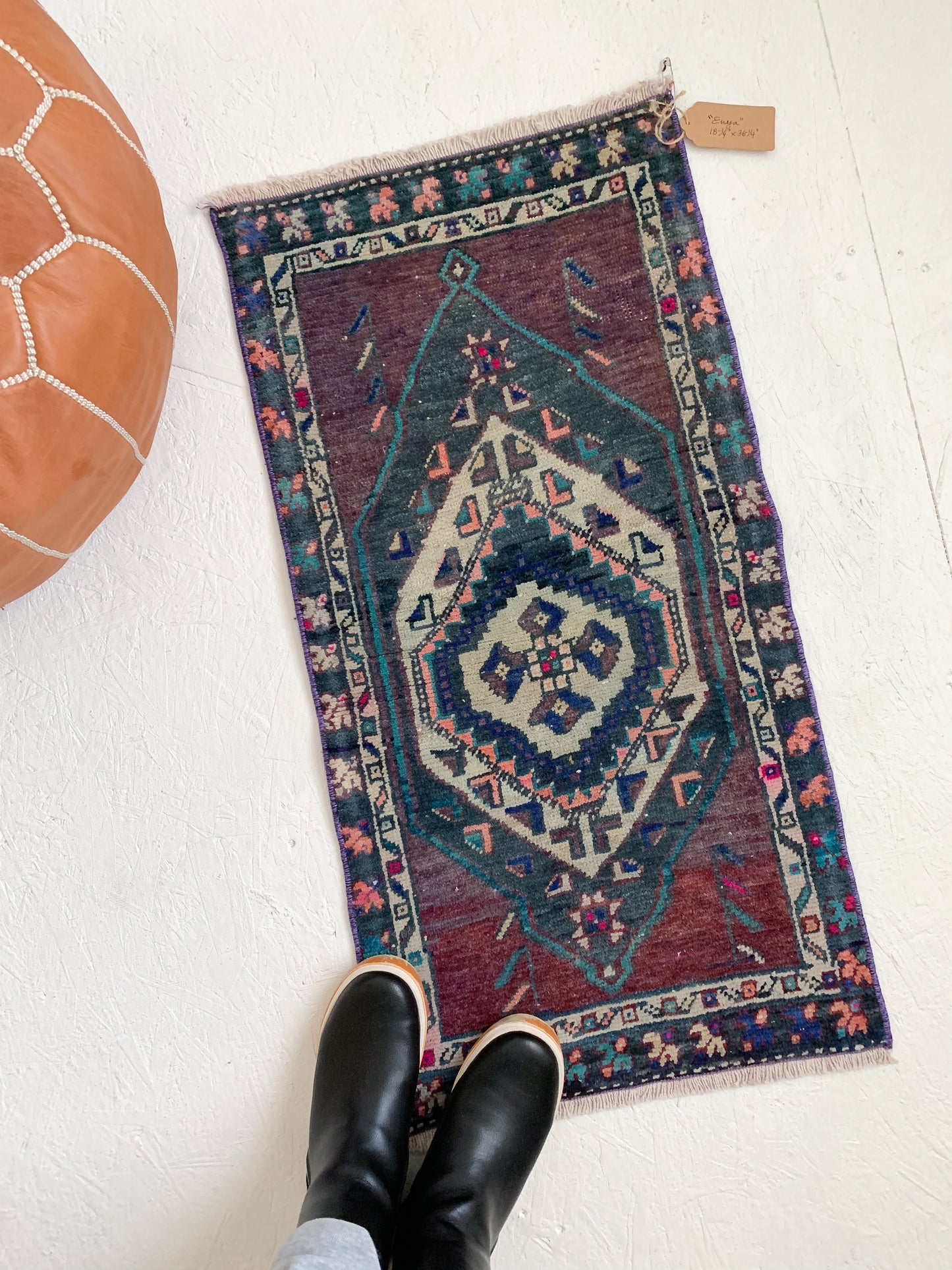 Enya - 1.5' x 3.0' Vintage Turkish Mini Rug