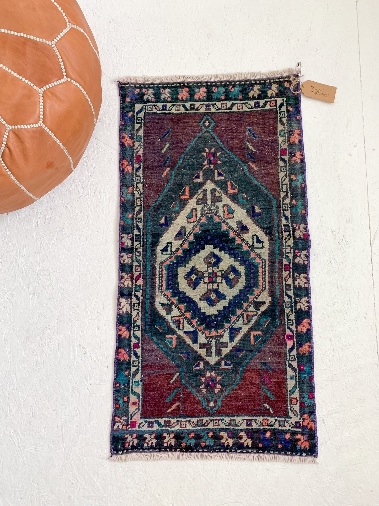 Enya - 1.5' x 3.0' Vintage Turkish Mini Rug