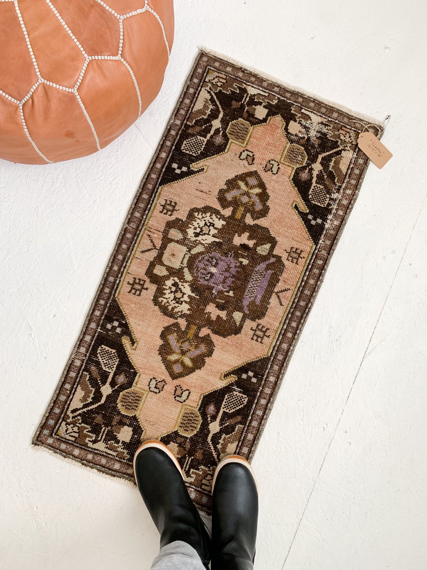 Tabitha II - 1.5' x 3.2' Vintage Turkish Mini Rug