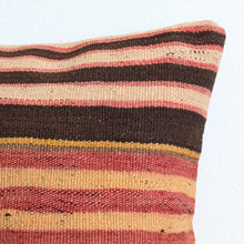 Load image into Gallery viewer, Tumwater - 18&quot; x 18&quot; Kilim Pillow Cover

