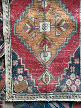 Load image into Gallery viewer, Reserved - Iona - 1.6&#39; x 3.1&#39; Vintage Turkish Oushak Mini Rug
